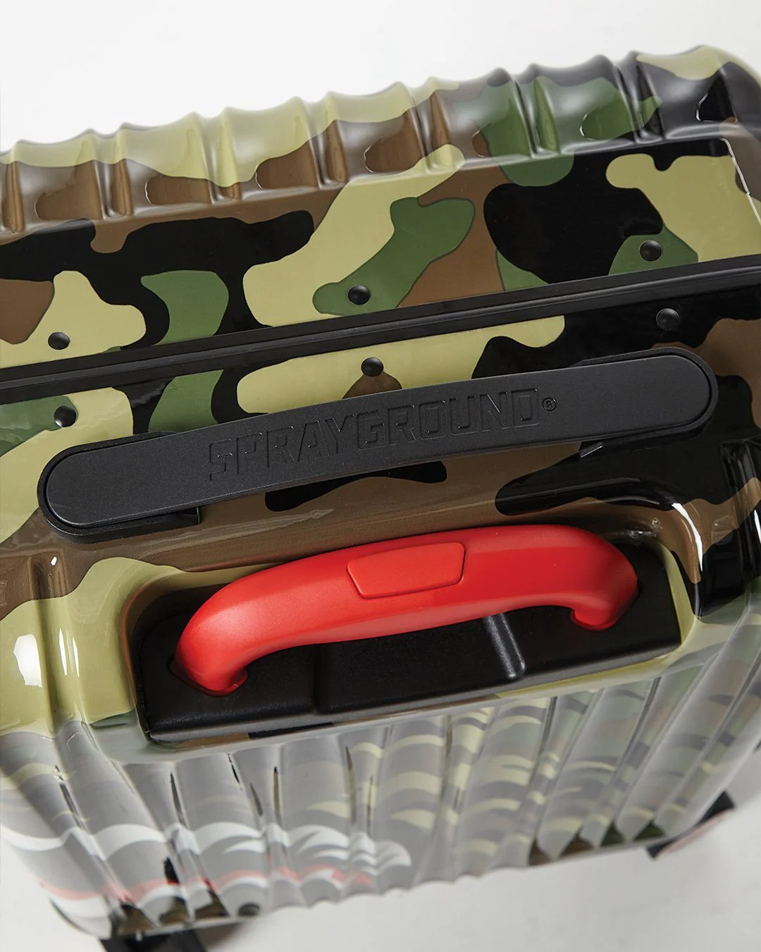 SHARKNAUTICS (CAMO) 21.5” CARRY-ON LUGGAGE - Image 6
